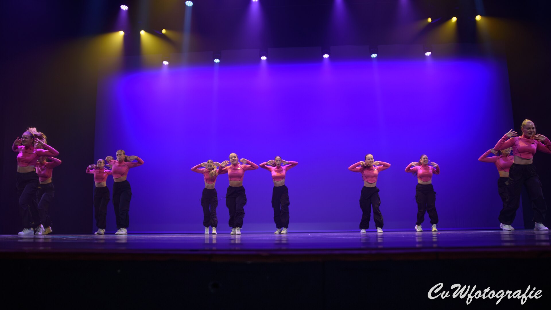Dansshow 2024 foto 38