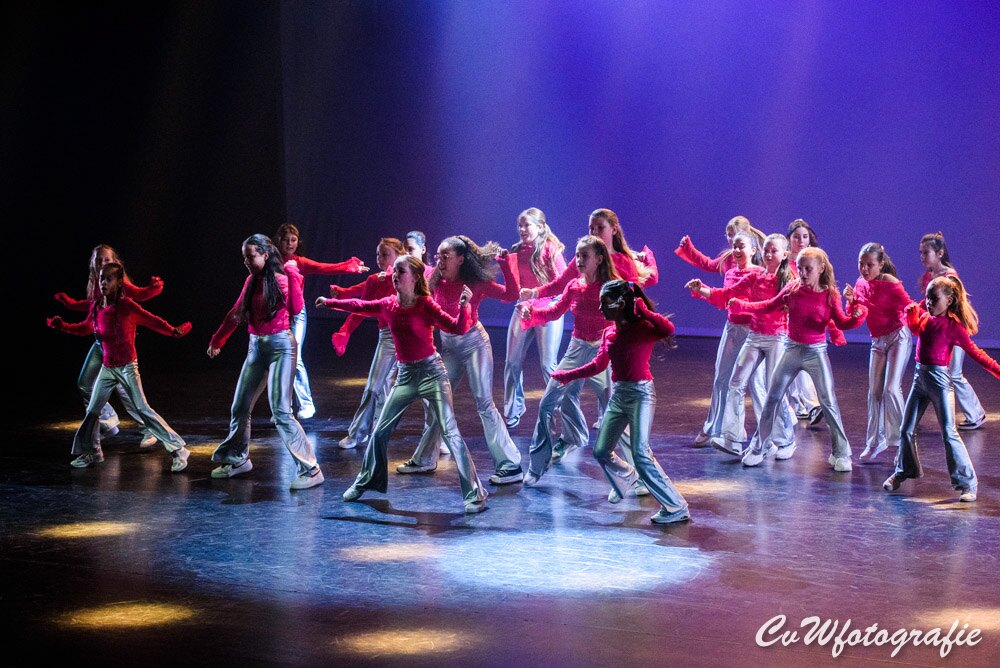 Dansshow 2024 foto 170