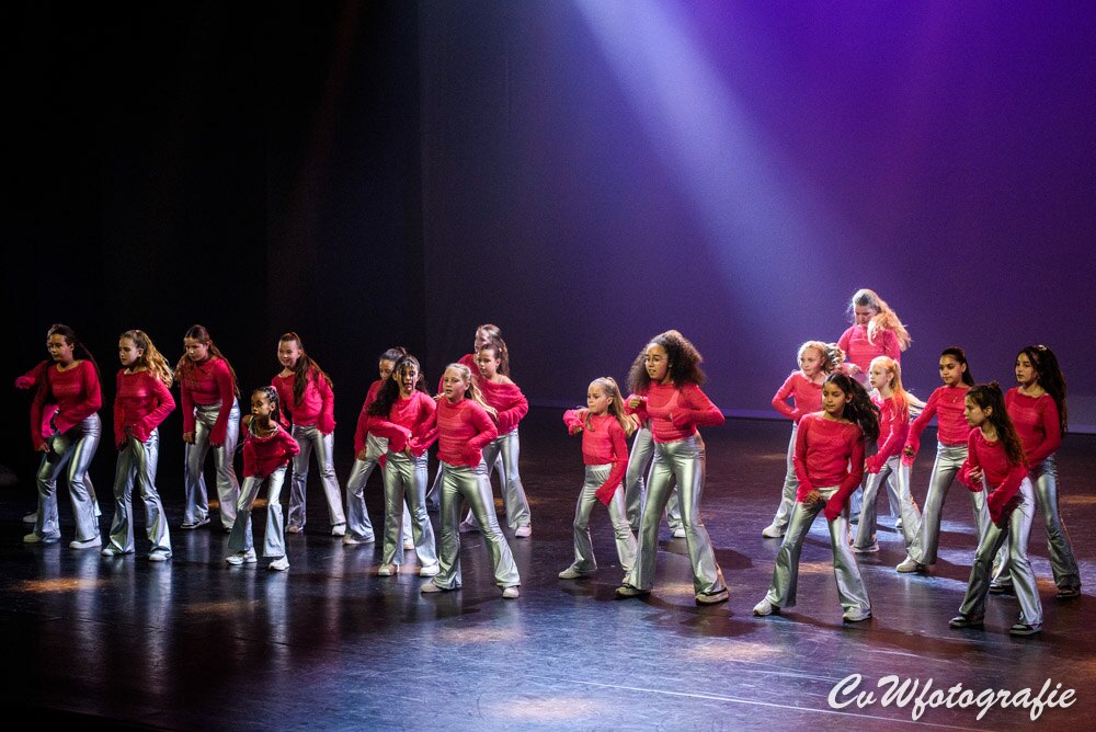 Dansshow 2024 foto 174