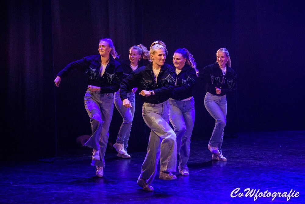 Dansshow 2024 foto 218