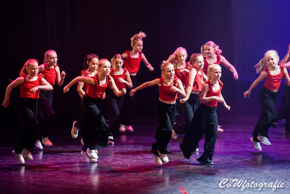Dansshow 2024 foto 228