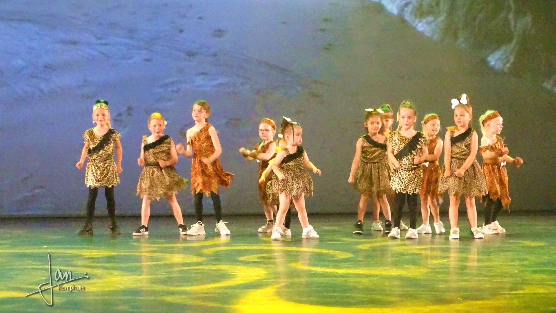 Dansshow Rewind 2025 foto 12
