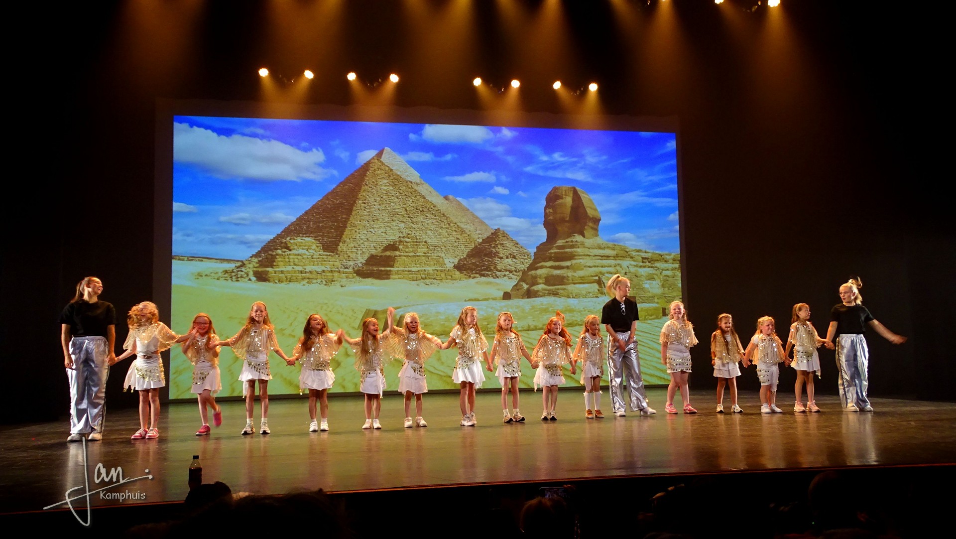 Dansshow Rewind 2025 foto 40