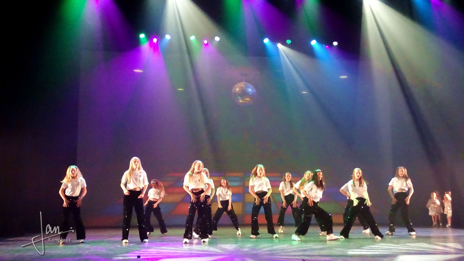 Dansshow Rewind 2025 foto 168