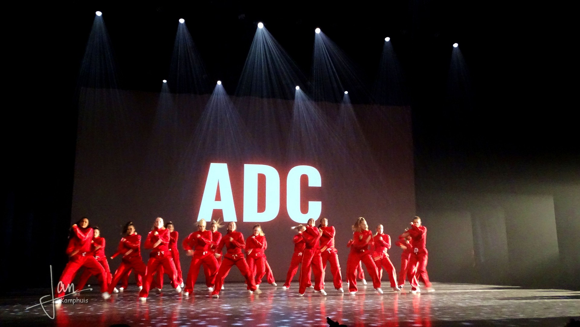 Dansshow Rewind 2025 foto 180